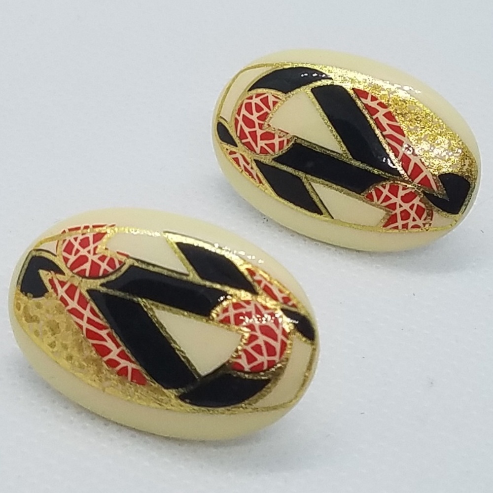 Patterned Off-White Oval Earrings